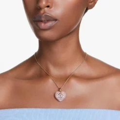 Idyllia Anhänger